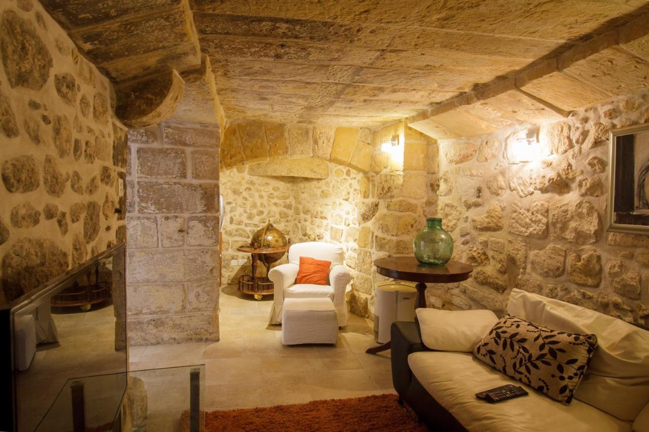 Vila Town House Steeped In History Rabat Exteriér fotografie