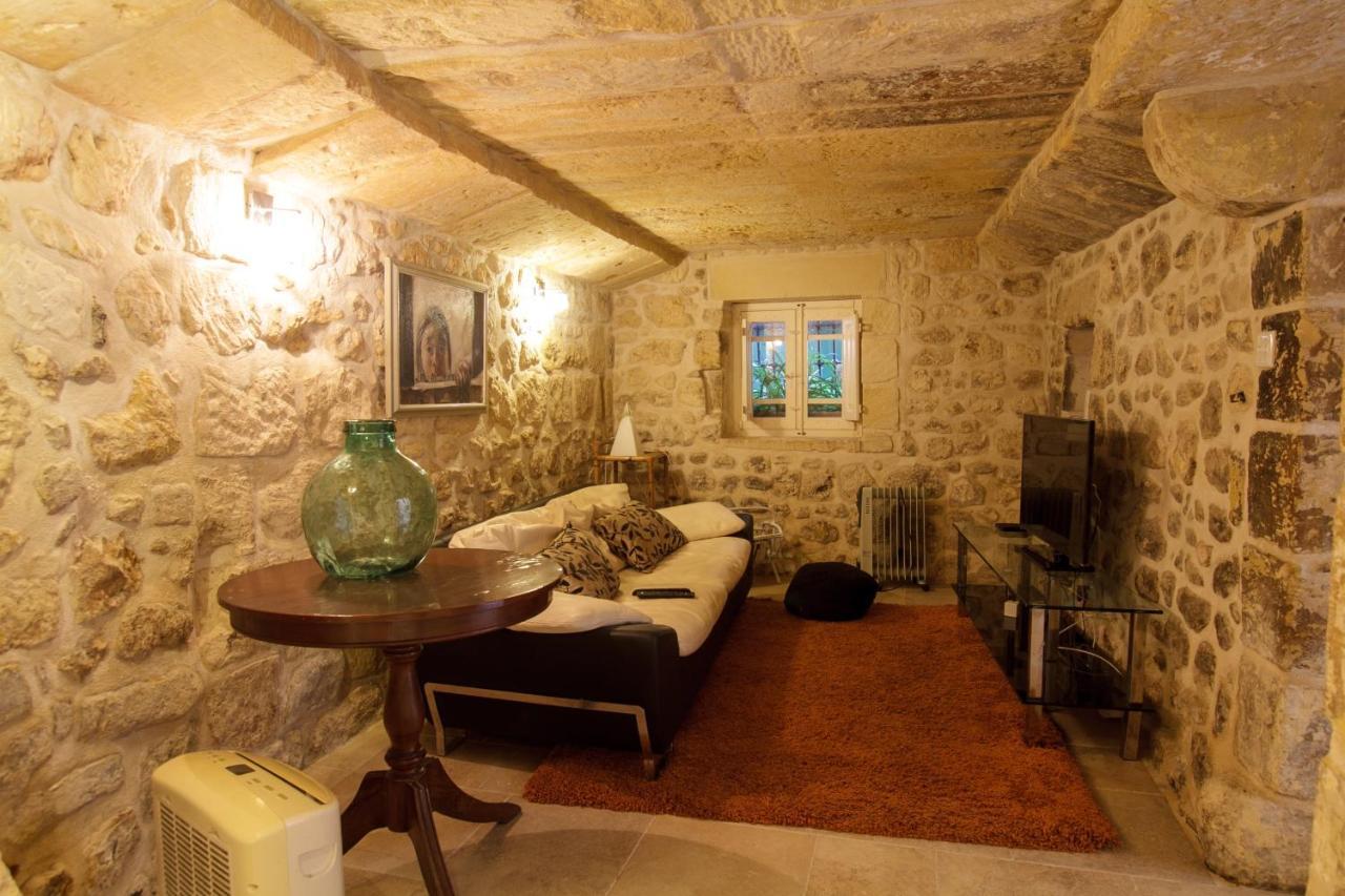 Vila Town House Steeped In History Rabat Exteriér fotografie