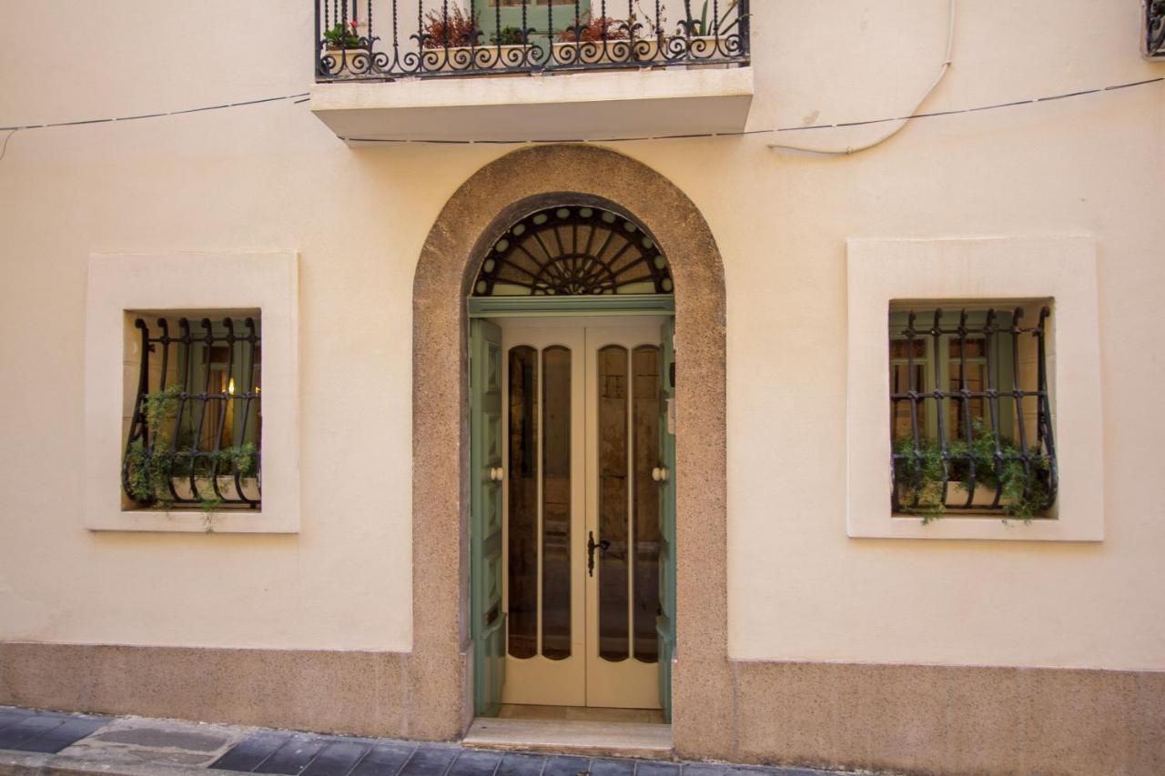 Vila Town House Steeped In History Rabat Exteriér fotografie