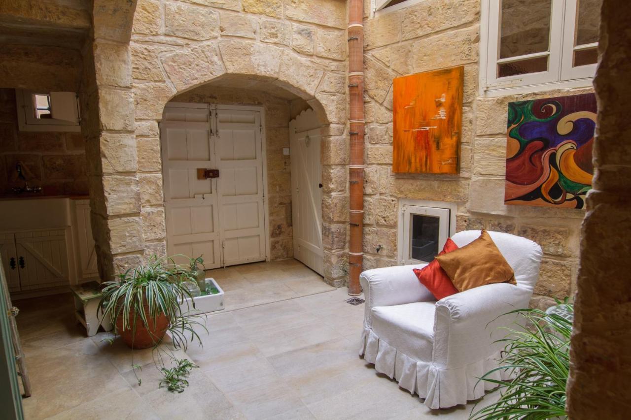 Vila Town House Steeped In History Rabat Exteriér fotografie