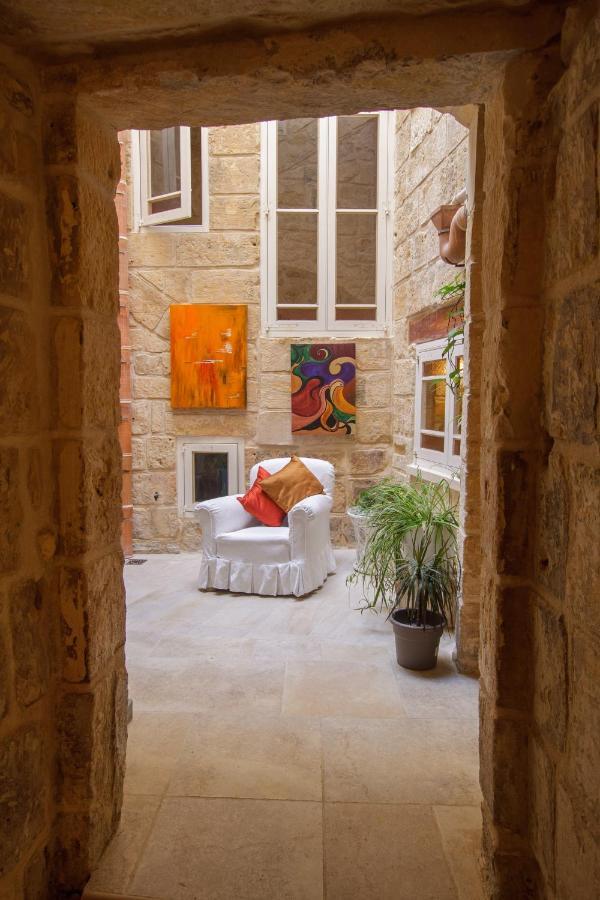 Vila Town House Steeped In History Rabat Exteriér fotografie